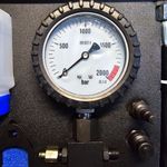 Comprobador de alta presión Common Rail – manómetro 0–2000 bar